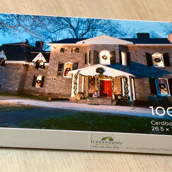 Londonderry Christmas Puzzle 1000-Piece Holiday Scene – Fun & Festive - Picture 5 of 13